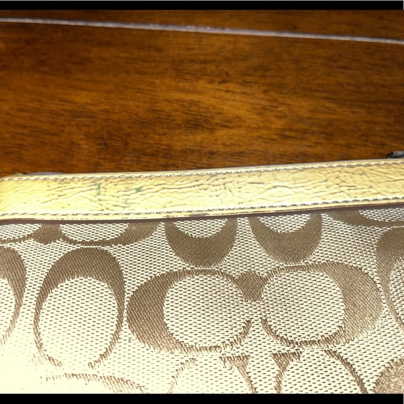 Coach Signature Wristlet - Picture 4 of 6